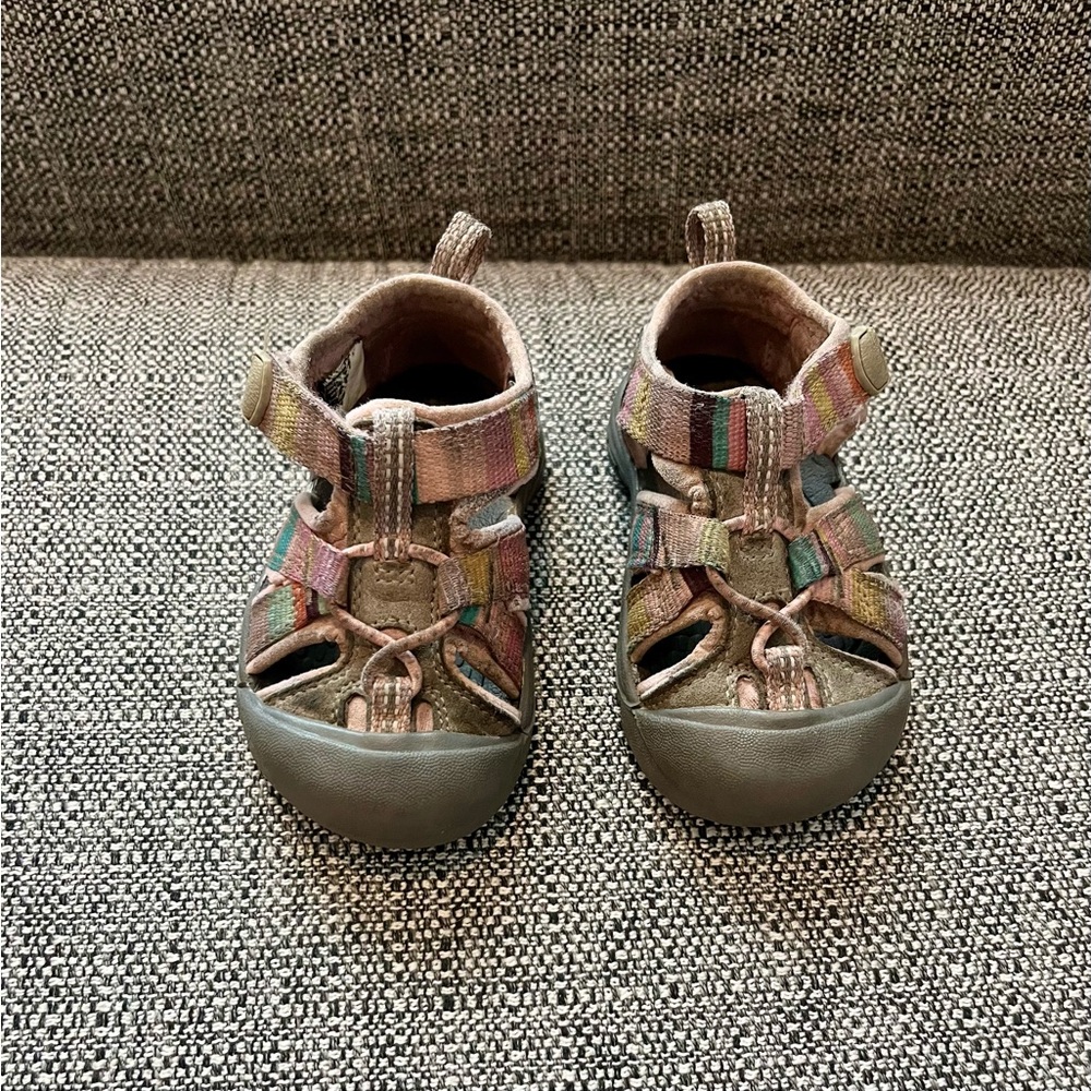 Toddler Keens Size 5